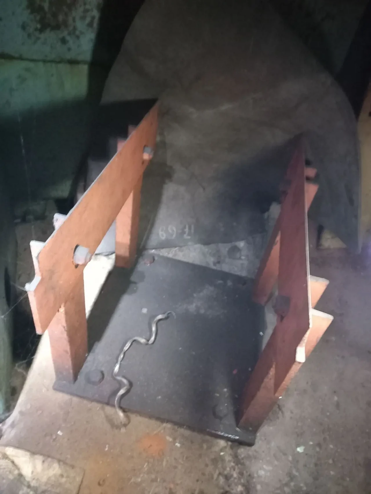 Круглошліфувальний універсальний верстат 3у132м 7