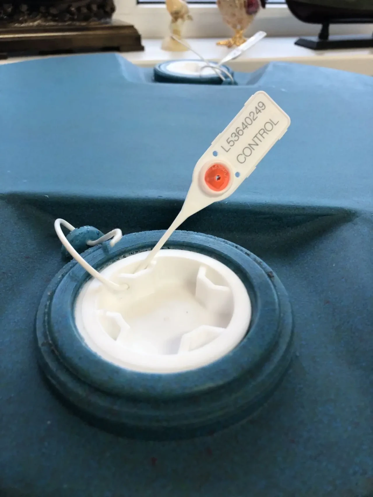 бак-бочка пластикова ємність 4