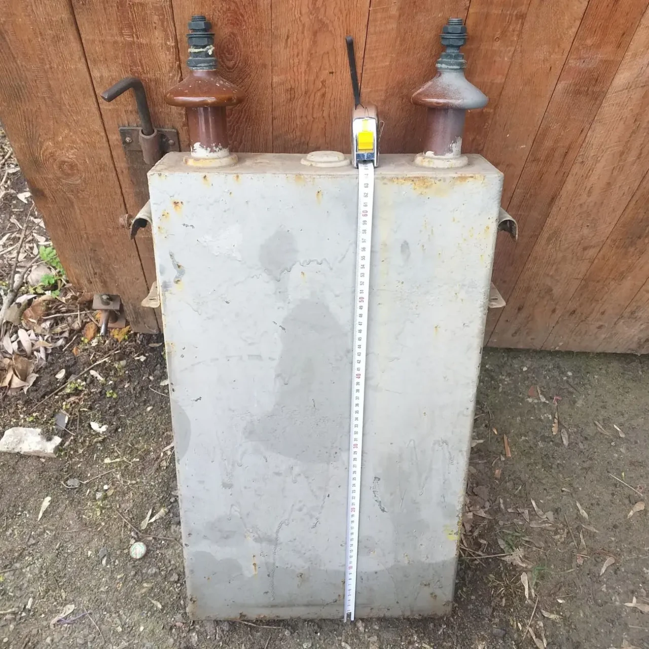 Конденсатор високовольтний, промисловий.