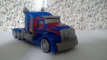 Робот трансформер вантажівка машинка світло звук