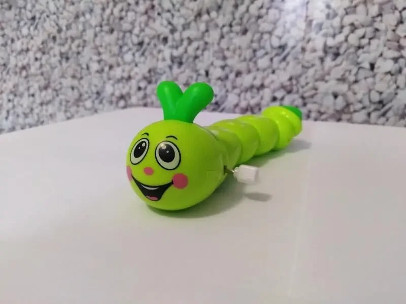 Гусениця заводна іграшка