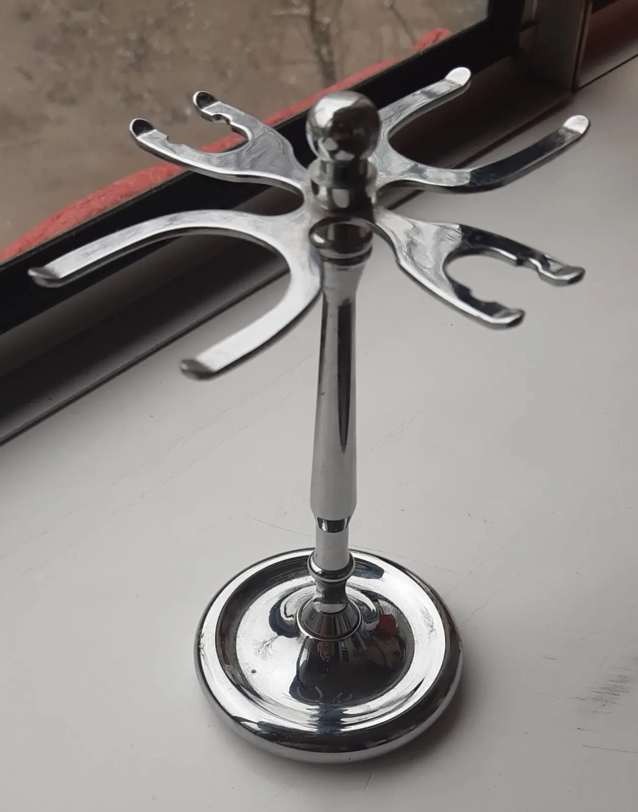 Подставка держатель для бритвенных приборов, метал.