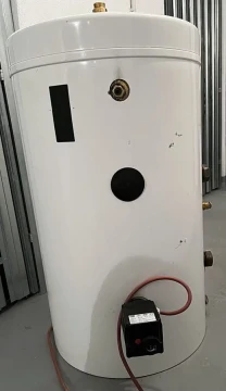 Буферная емкость для горячей воды 115 л и электронагреватель