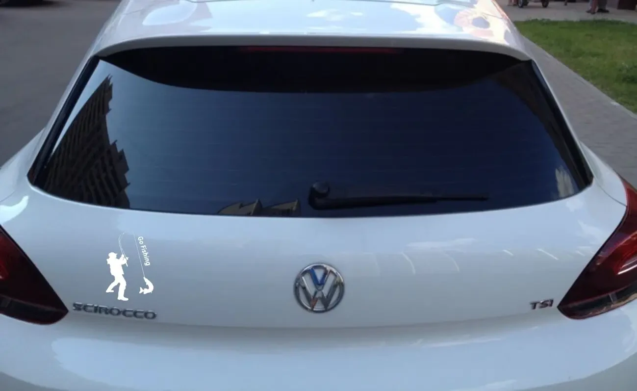 Наклейка на авто на тему рыбалка 9