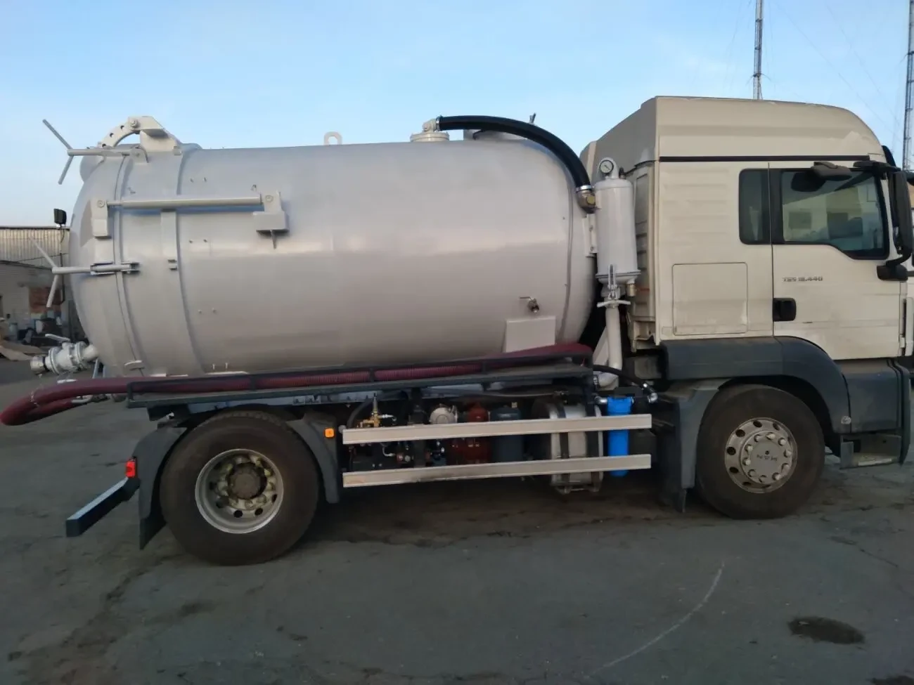 ассенизаторная вакуумная цистерна 7