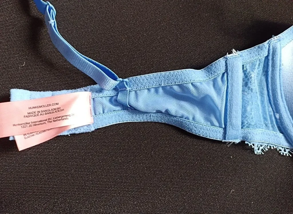 Hunkemoller EUR 70C Бюстгальтер пуш-ап косточка поролон небесного 9