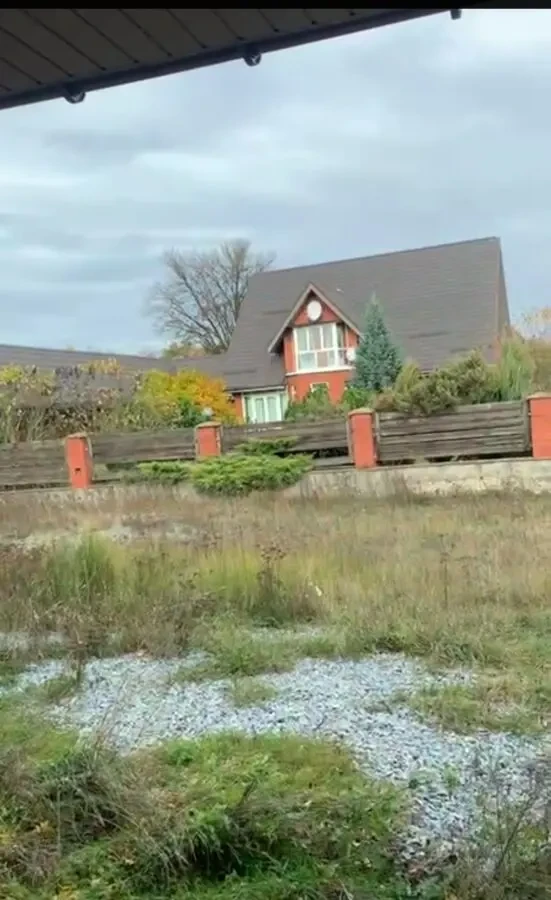 Особняк 256 кв.м.1га.ділянка, сауна,озеро,конюшня, гараж. 5