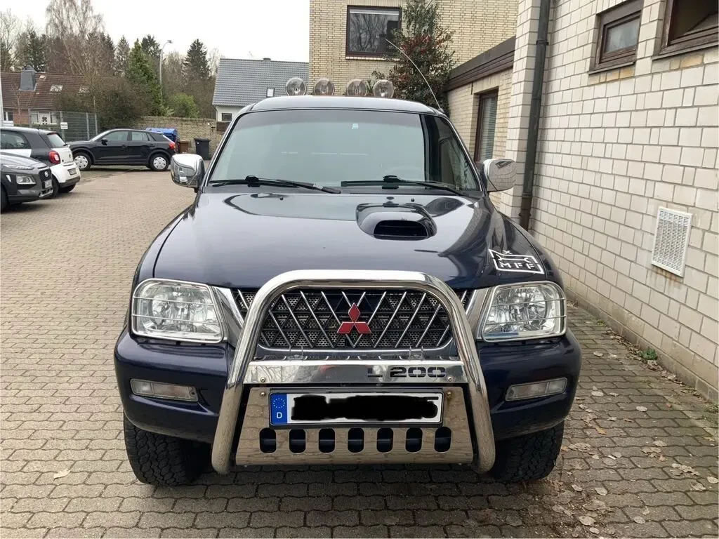 Продам Mitsubishi L200 7