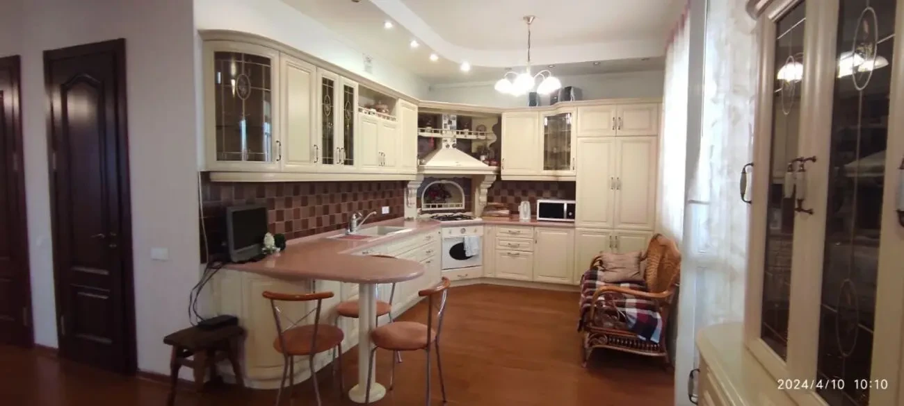 Від власника- Святопетрівське. Якісний цегляний будинок 290 м2. 12 сот 4