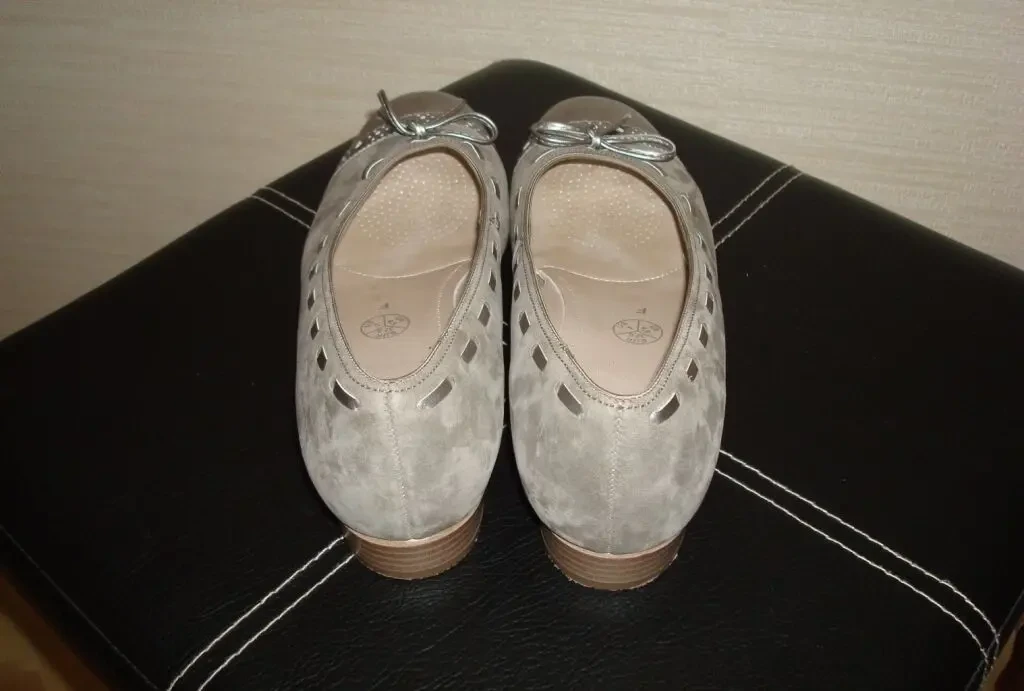 Ara Стильные женские балетки цвет кофе с молоком на узкую ножку 4