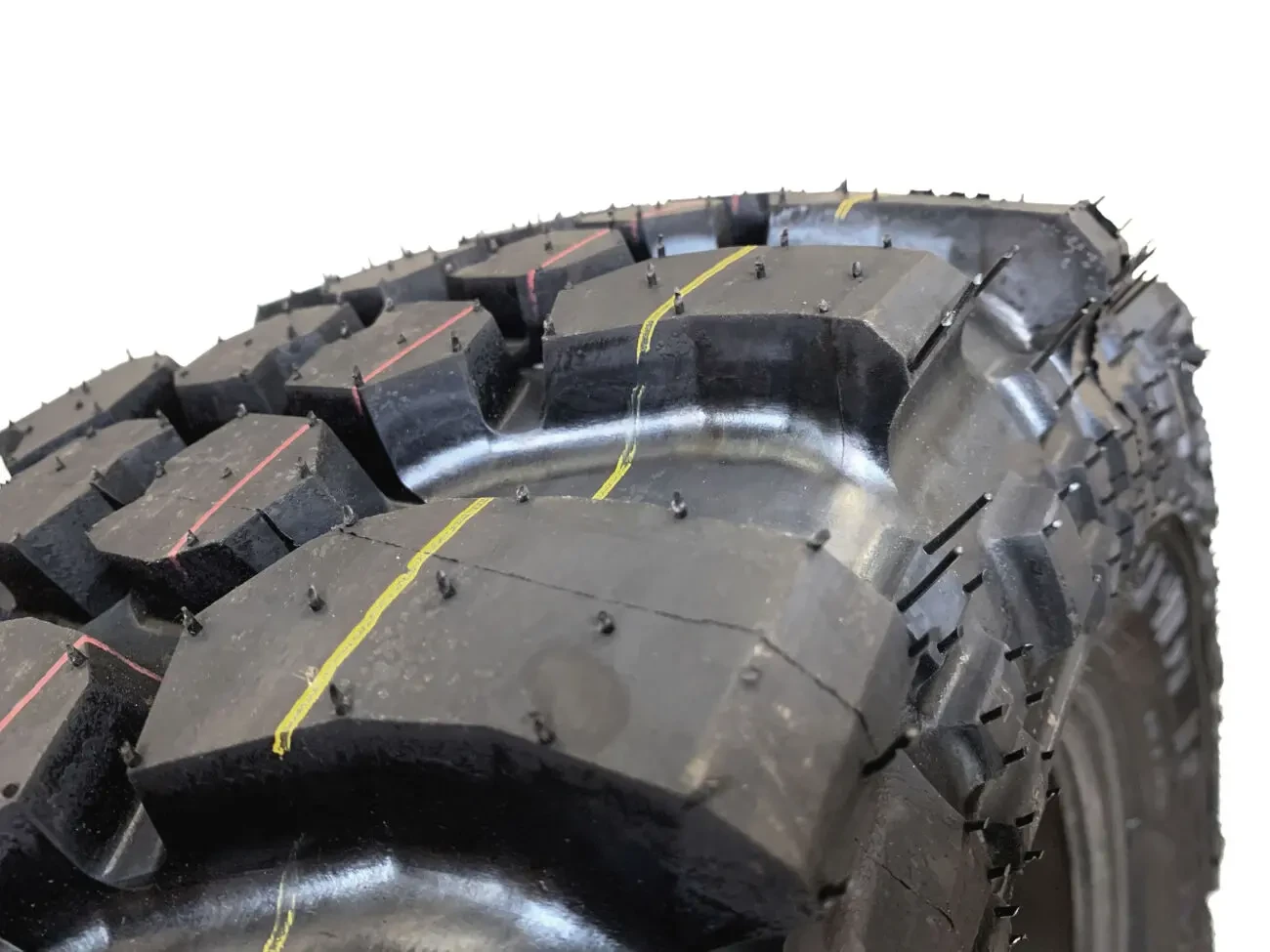 Шина болотна 265/70 R16 112S резина грязева SPIDER Glob-Gum Poland 3