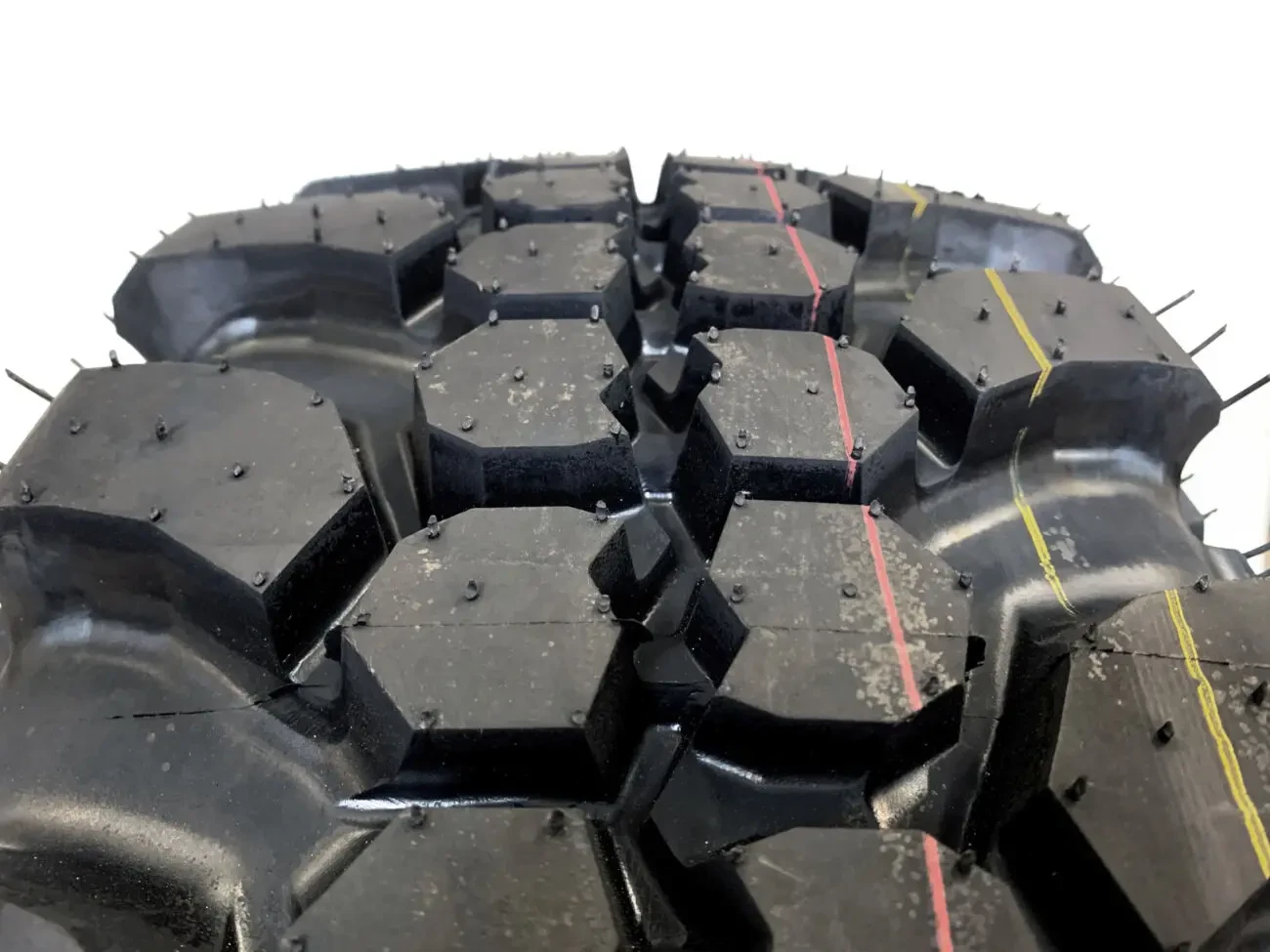 Шина болотна 31/10,5 R15 (265/75 R15) резина SPIDER Glob-Gum Poland 2