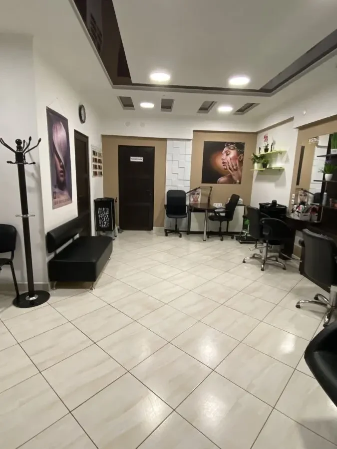 Продам комерційну нерухомість