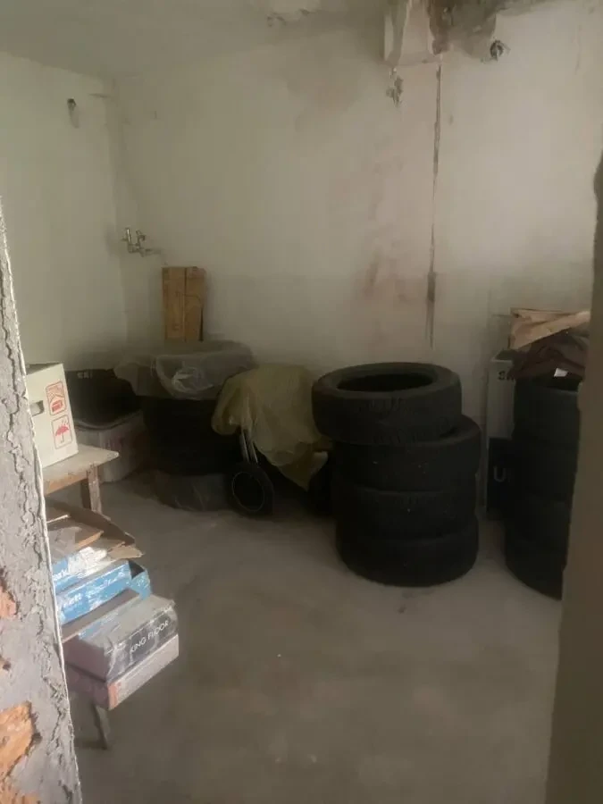 Продам квартиру 7