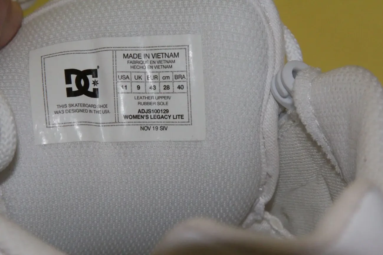 Сникеры женские DC, размер 41 9