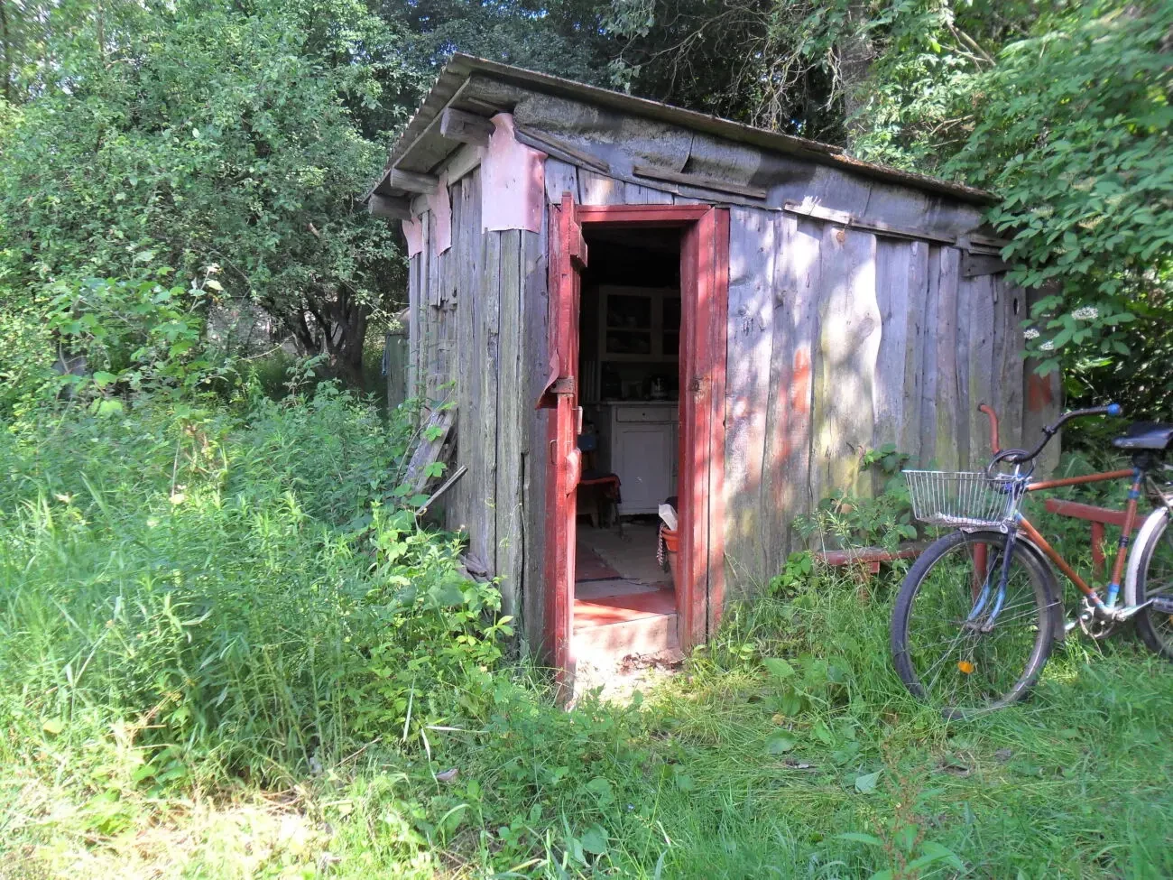 Продаётся дачный участок