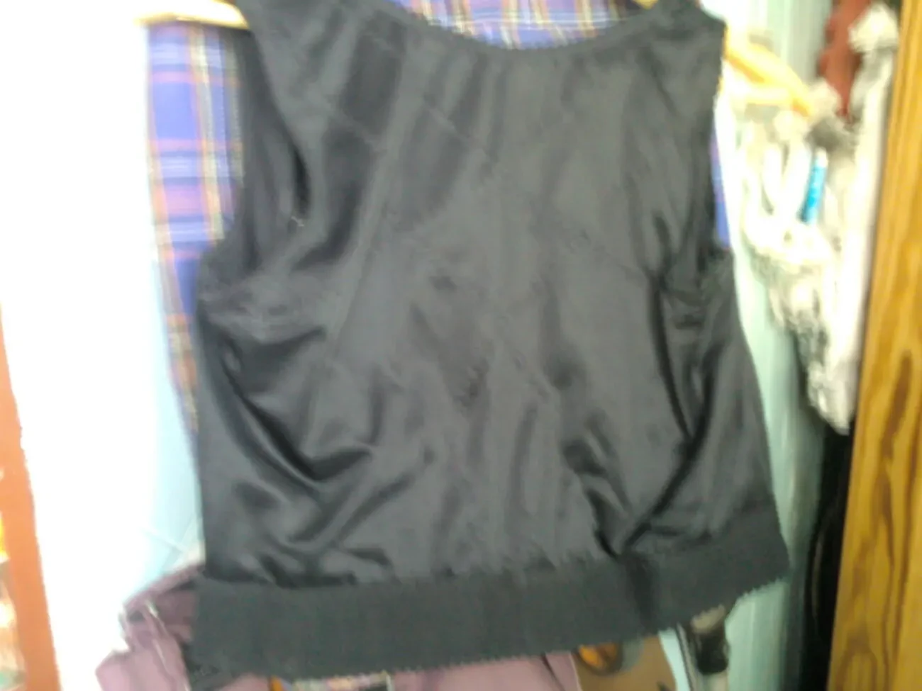 Бюстгальтеры, большой р-р - от 4 до 6-го, б/у, в оч.хор.сост. 9