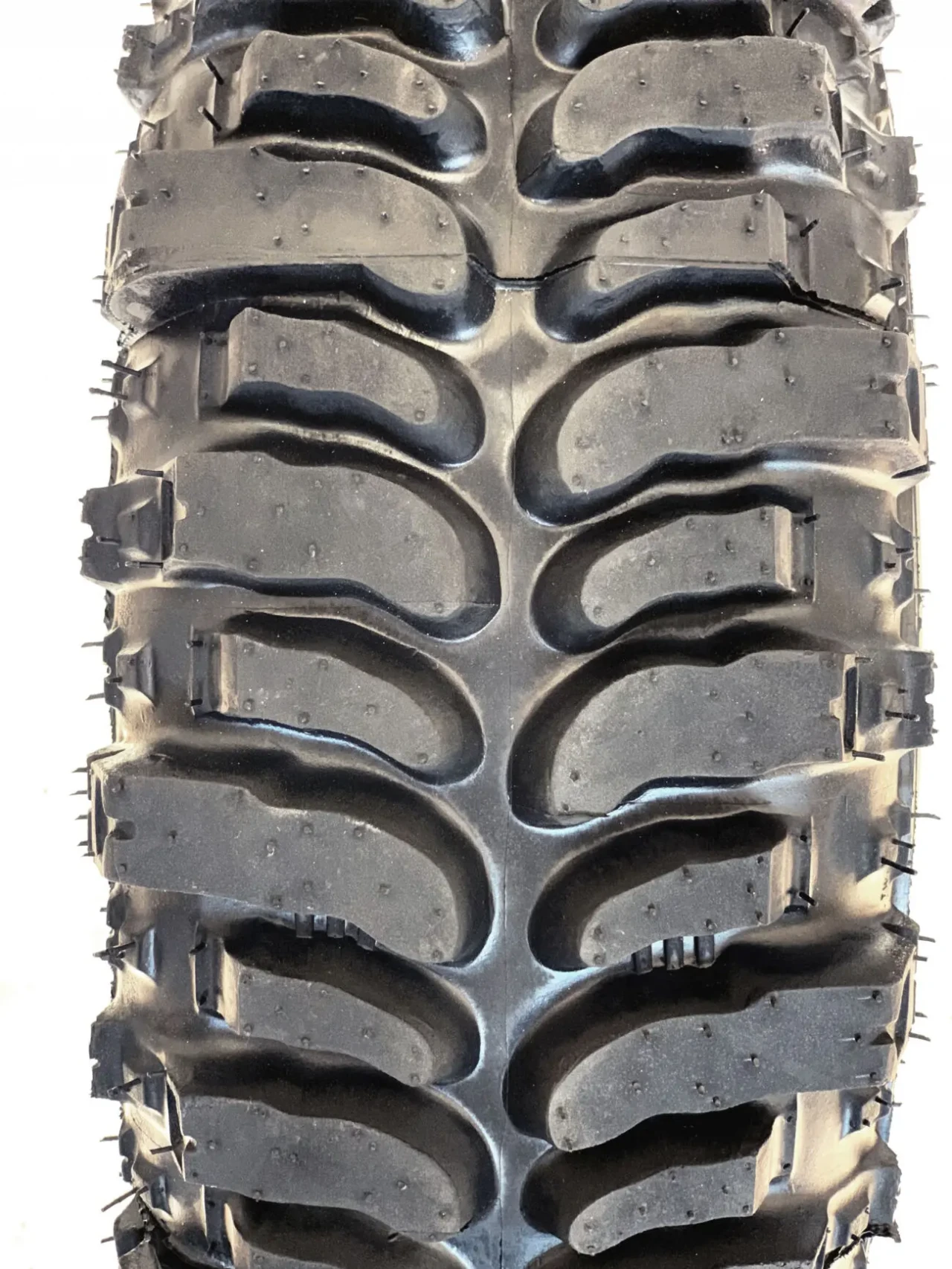 Шина болотна 265/75 R16 резина грязева ANACONDA Glob-Gum Great Britain