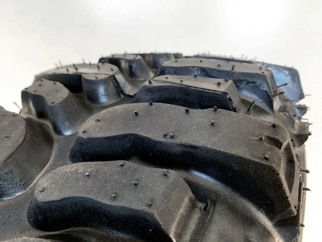 Шина болотна 265/75 R16 резина грязева ANACONDA Glob-Gum Great Britain 4