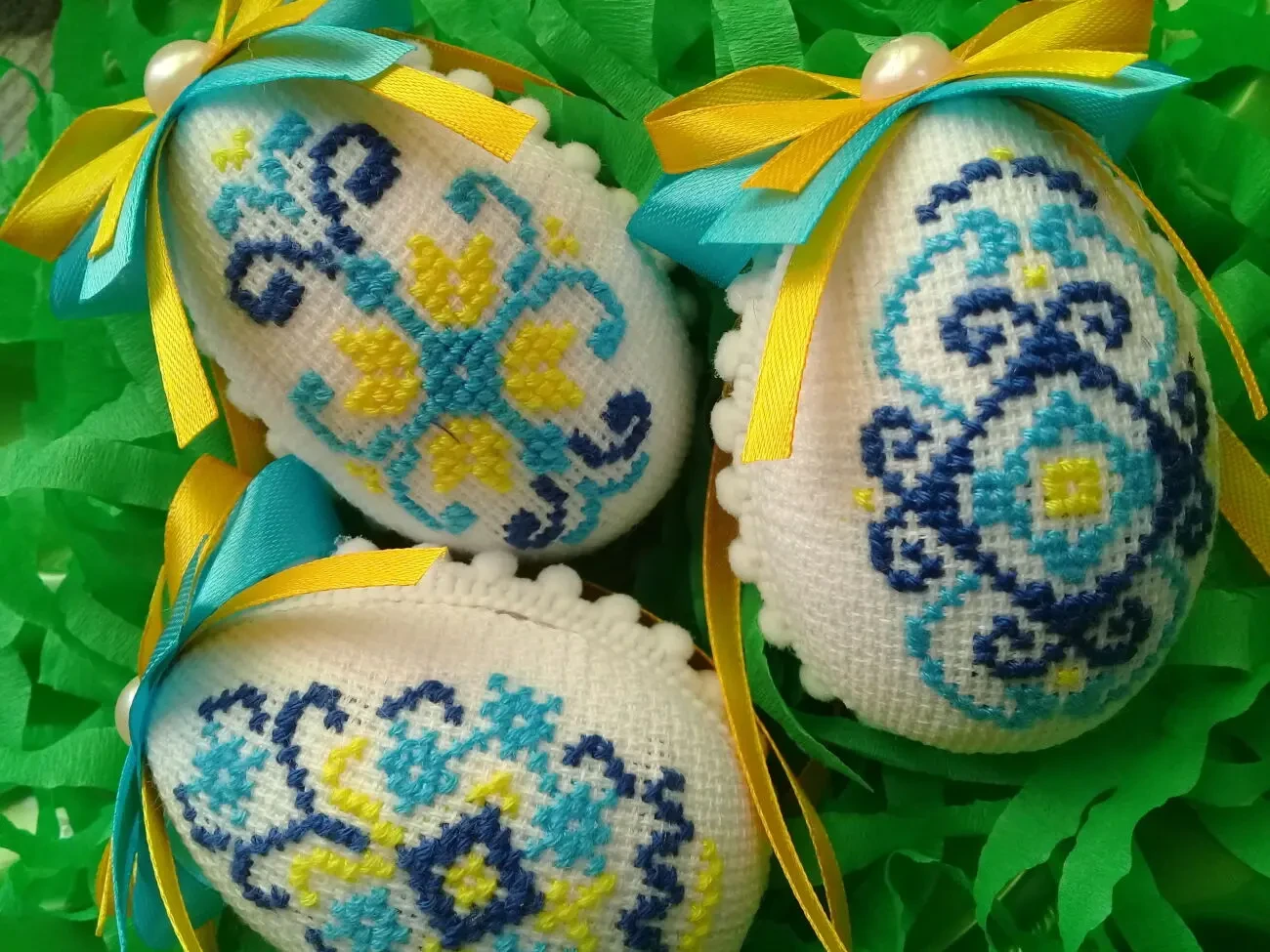 Писанки вишиті інтер'єрна іграшка великодний декор для дому