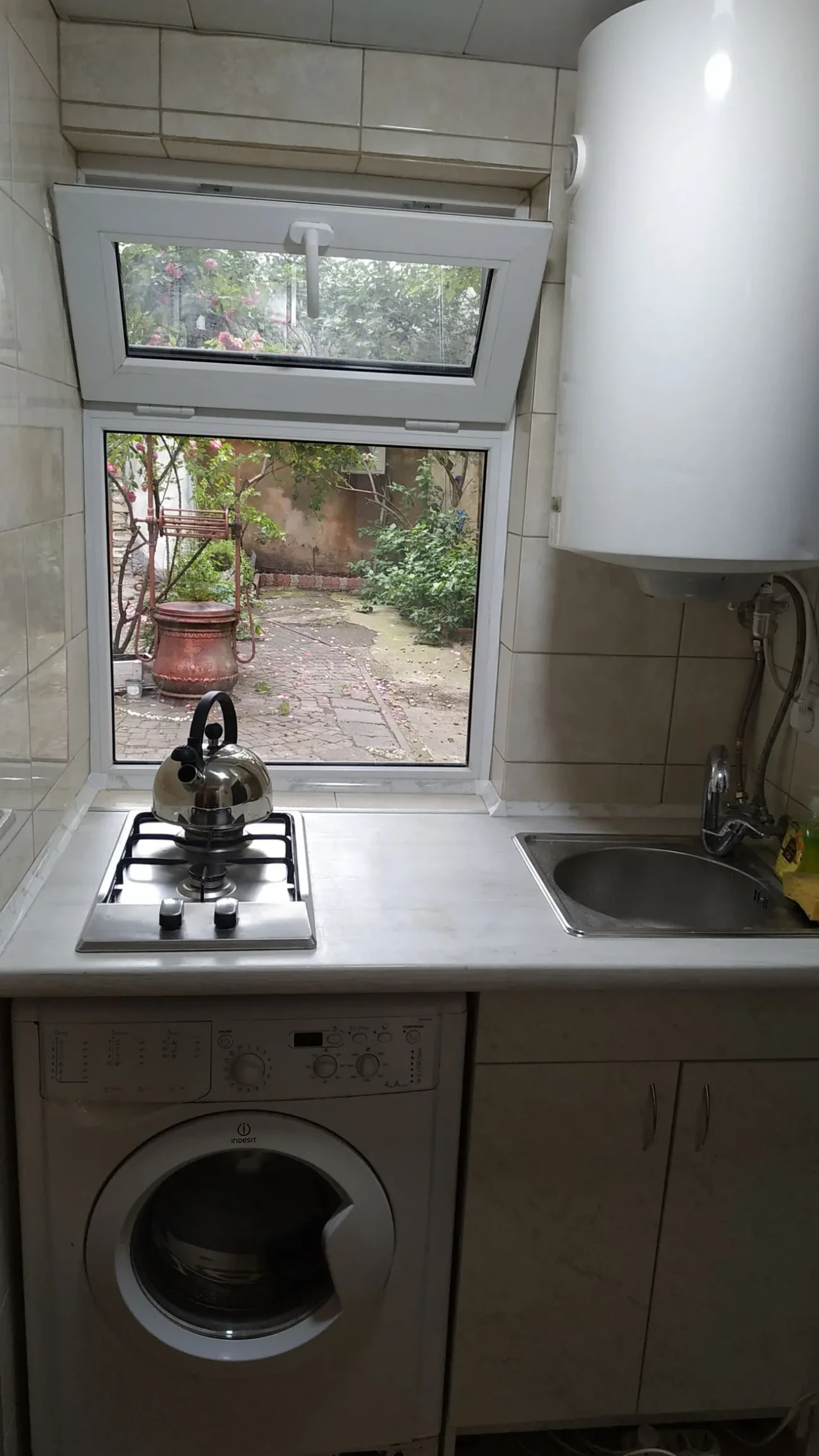 Сдам посуточно от хозяина  2-х комнатную смарт-квартиру в центре 8