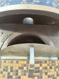 Піца піч на дровах, печь на дровах