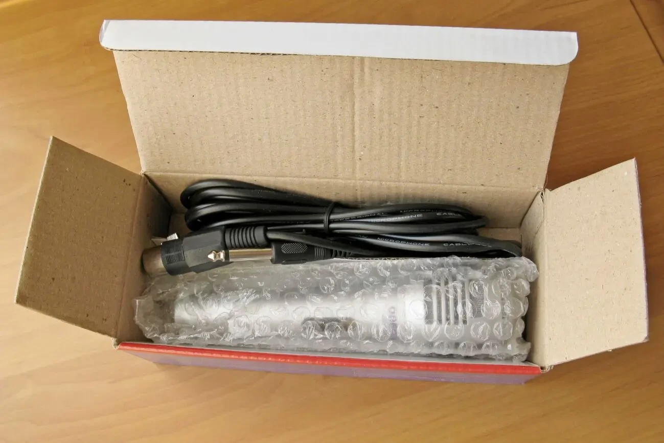 Микрофон вокальный ODEON проводной в заводской упаковке 5