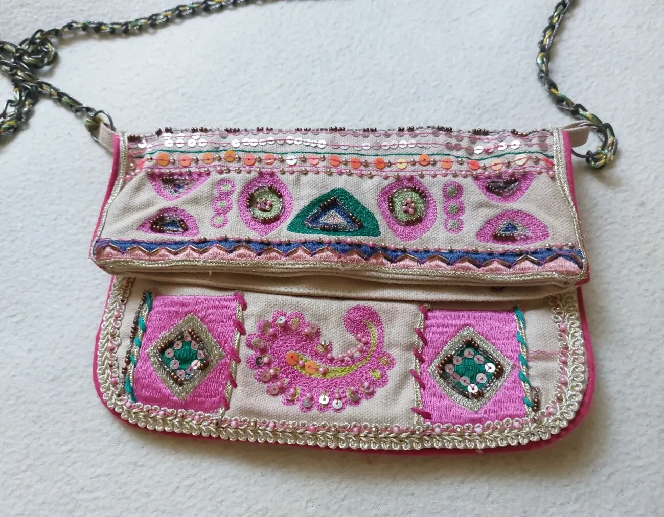 Стильная сумочка расшита бисером Avant Premiere Франция 3