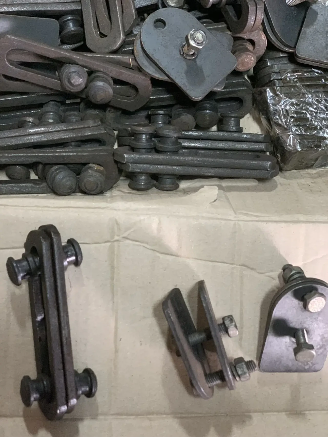 Ланцюг конвеєрний для птиці, ланка зовнішня, внутрішня, валік,каретка.