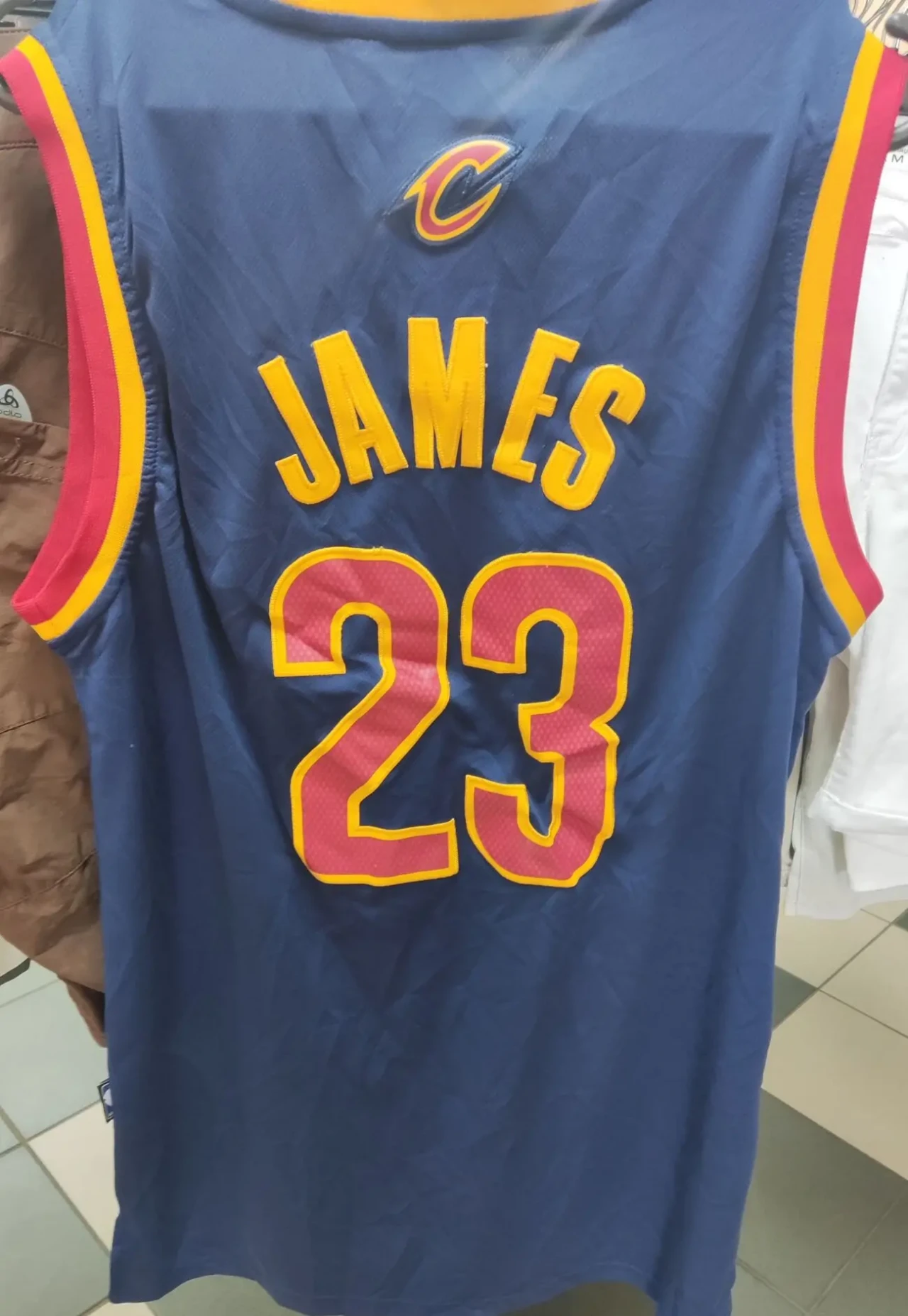 Баскетбольная майка Adidas NBA Cleveland Cavaliers, James 4