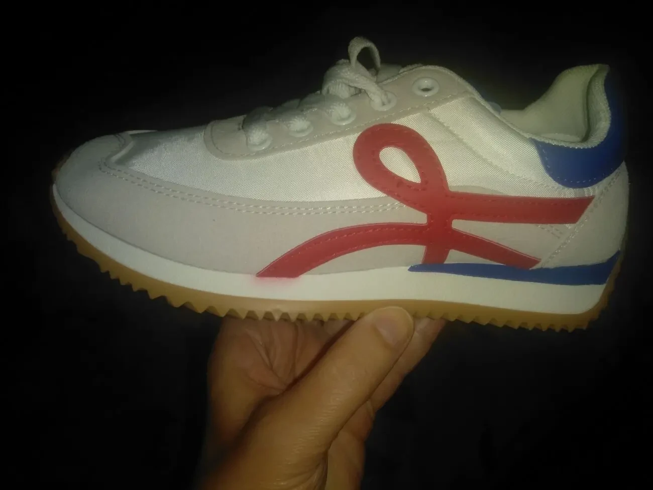 Кросівки нові розміри  36 37 38 39 40 41 2