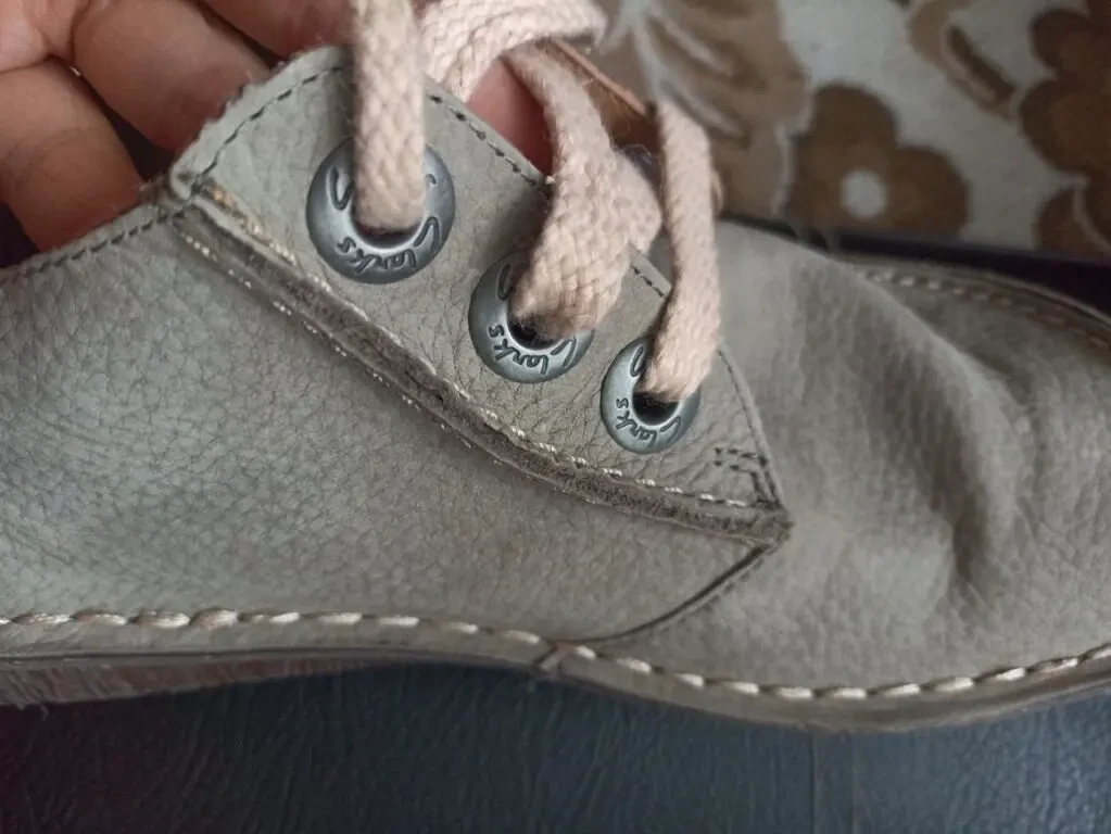 Clarks artisan Удобные женские туфли  на шнурке кожа серые 7