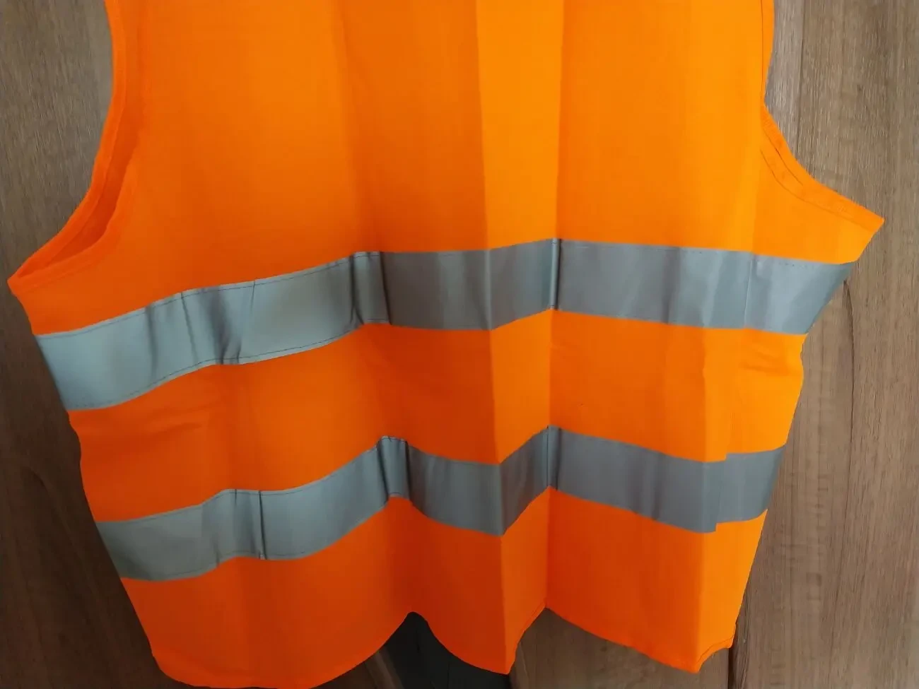 Жилет светоотражающий сигнальный 3