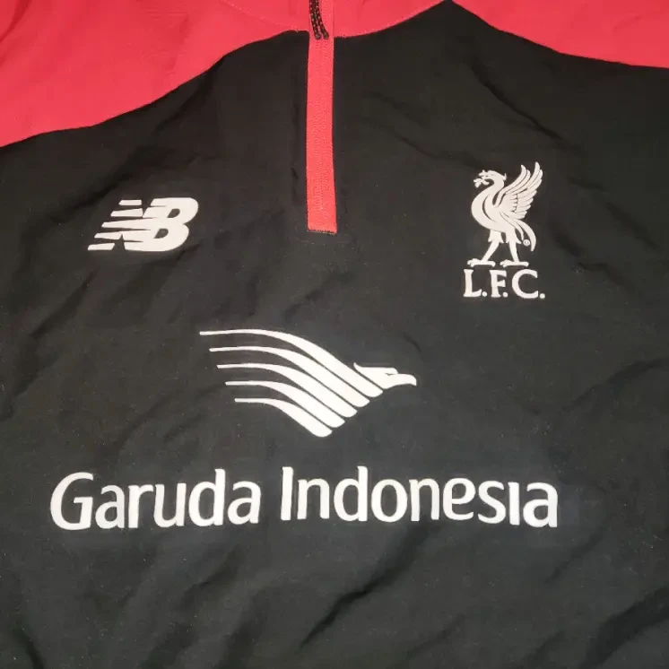 Футбольная кофта New Balance FC Liverpool 4