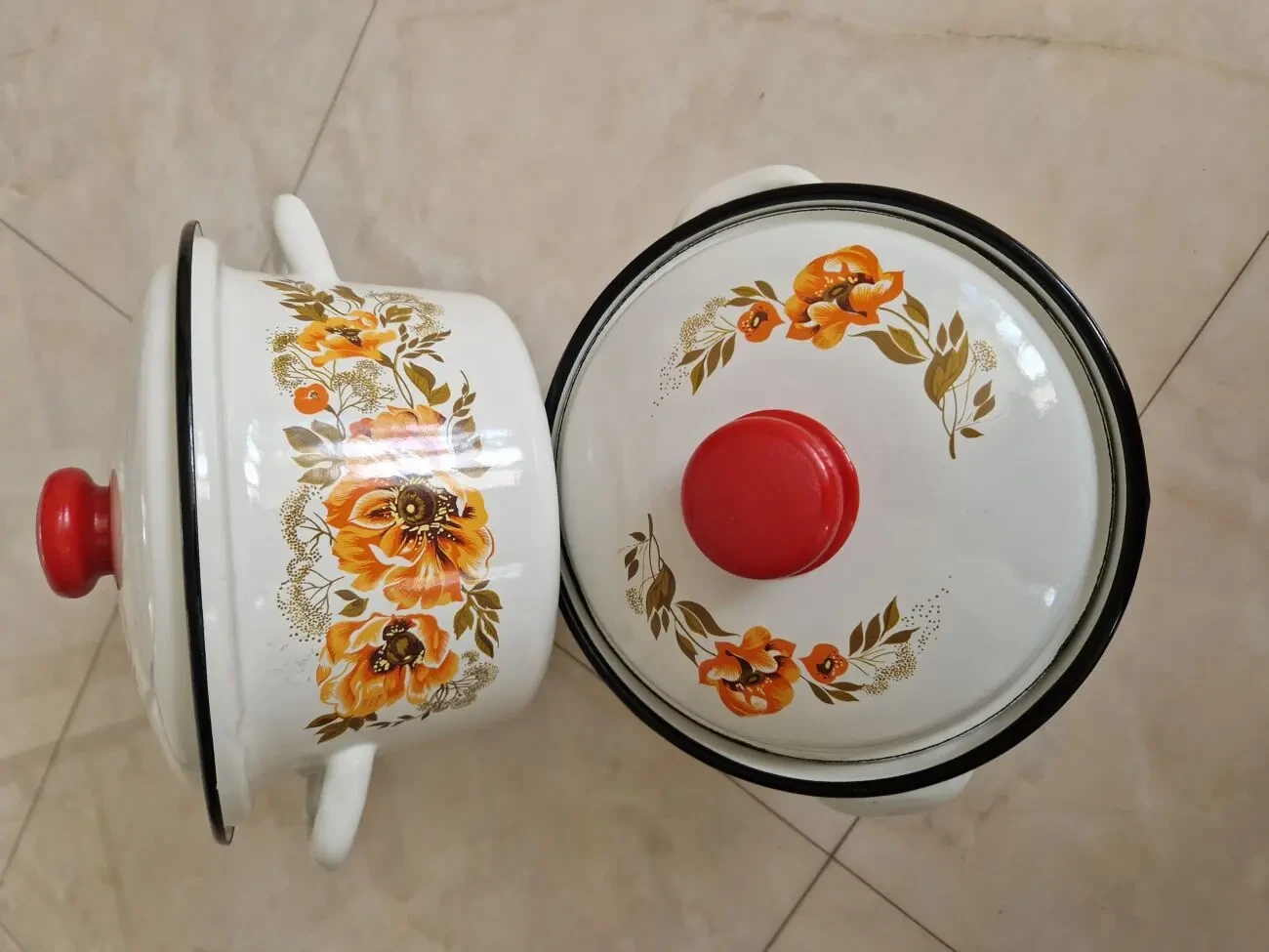 Каструлі нові емальовані 3 і 2 літри 3