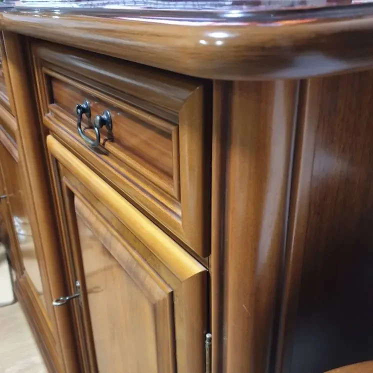 Меблі віробництва Італія