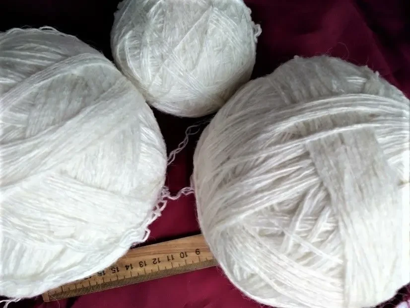 Пряжа нитки белый  акрил вес 485 грамм 6