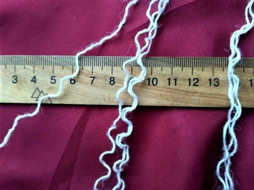 Пряжа нитки белый  акрил вес 485 грамм 4