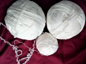 Пряжа нитки белый  акрил вес 485 грамм