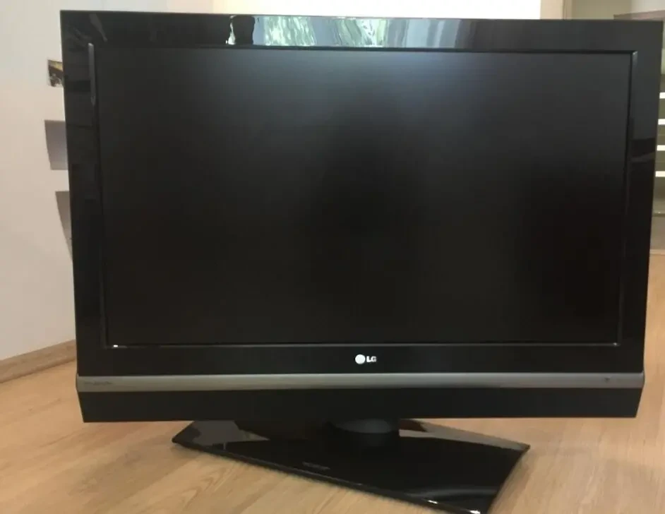 Продам телевізор LG