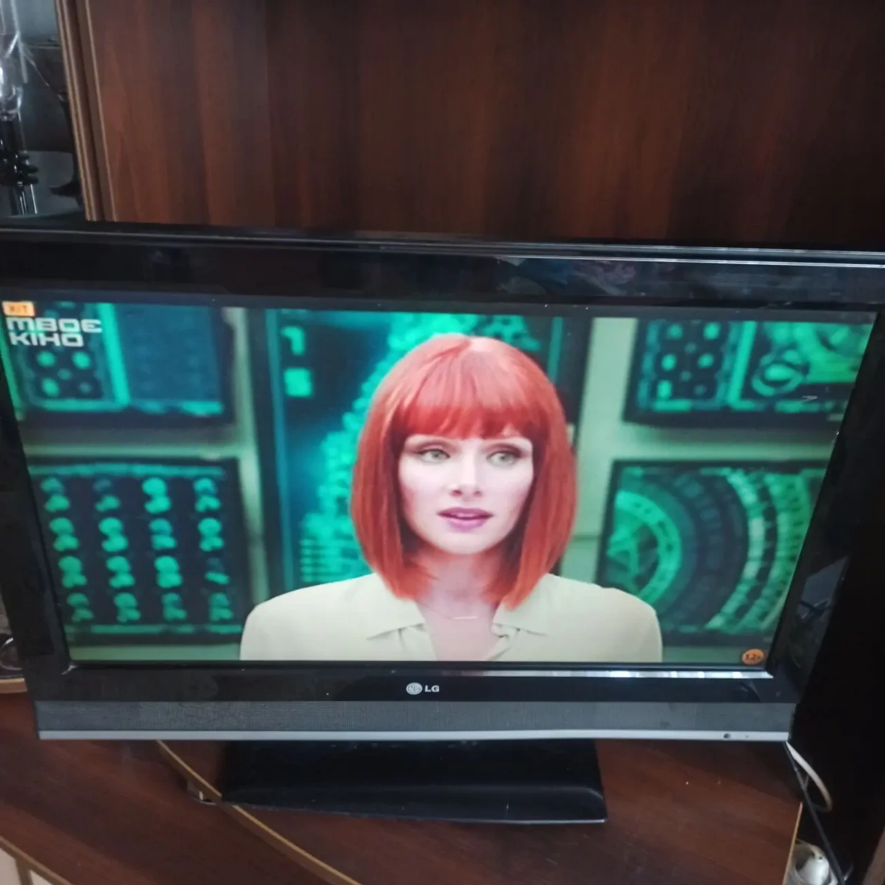 Продам телевізор LG 2