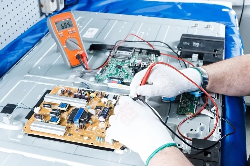 Ремонт телевізорів в Ужгороді 2