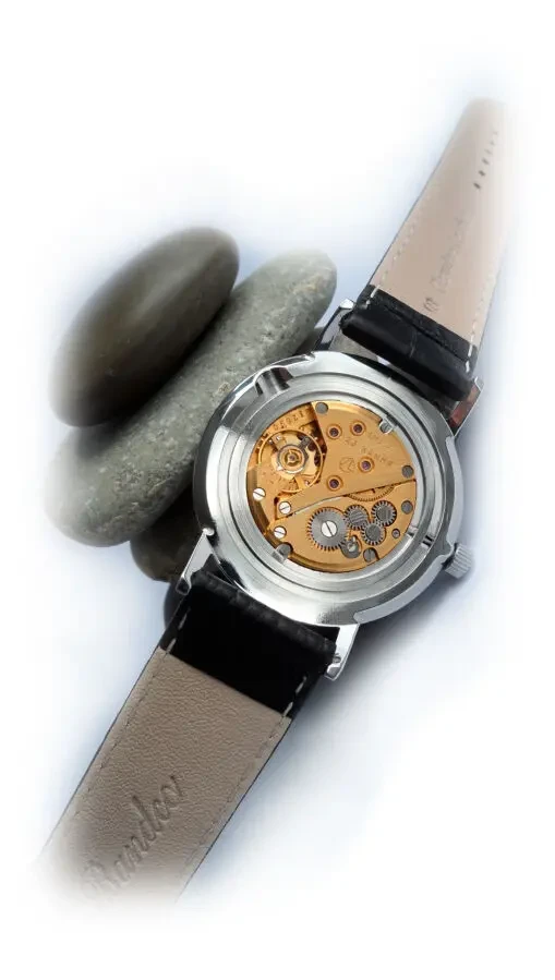 тонкий ЛУЧ в СТАЛЬНОМ корпусе, НОВЫЕ  ЗОЛОЧЁННЫЙ мех. часы СССР 70-х. 3