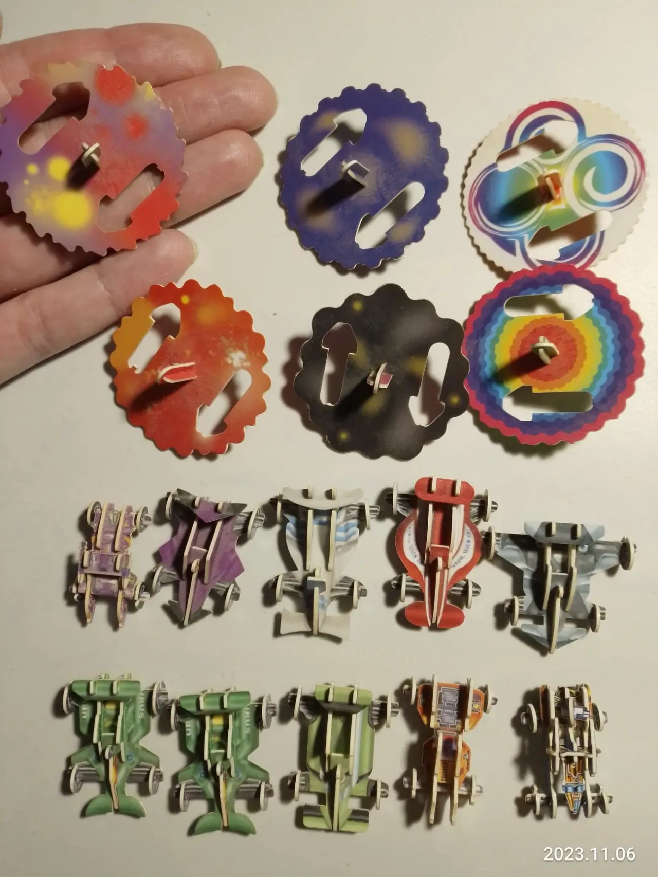 Игрушка модель пластик набор животные, транспорт, авто, самолет, юла 9