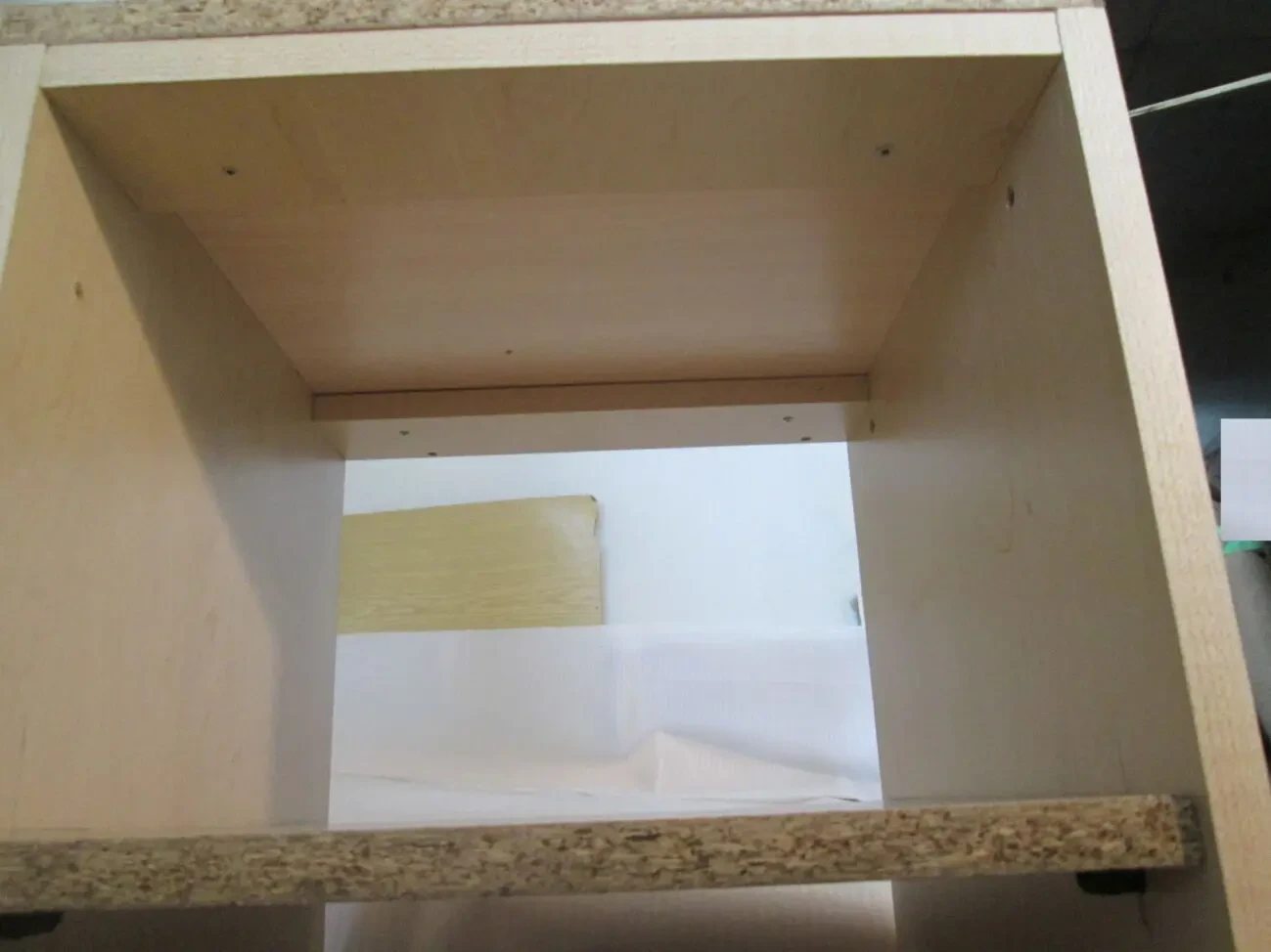 Тумба офісна (МДФ-плита), світла, на 3 полички, 75х40х41 8