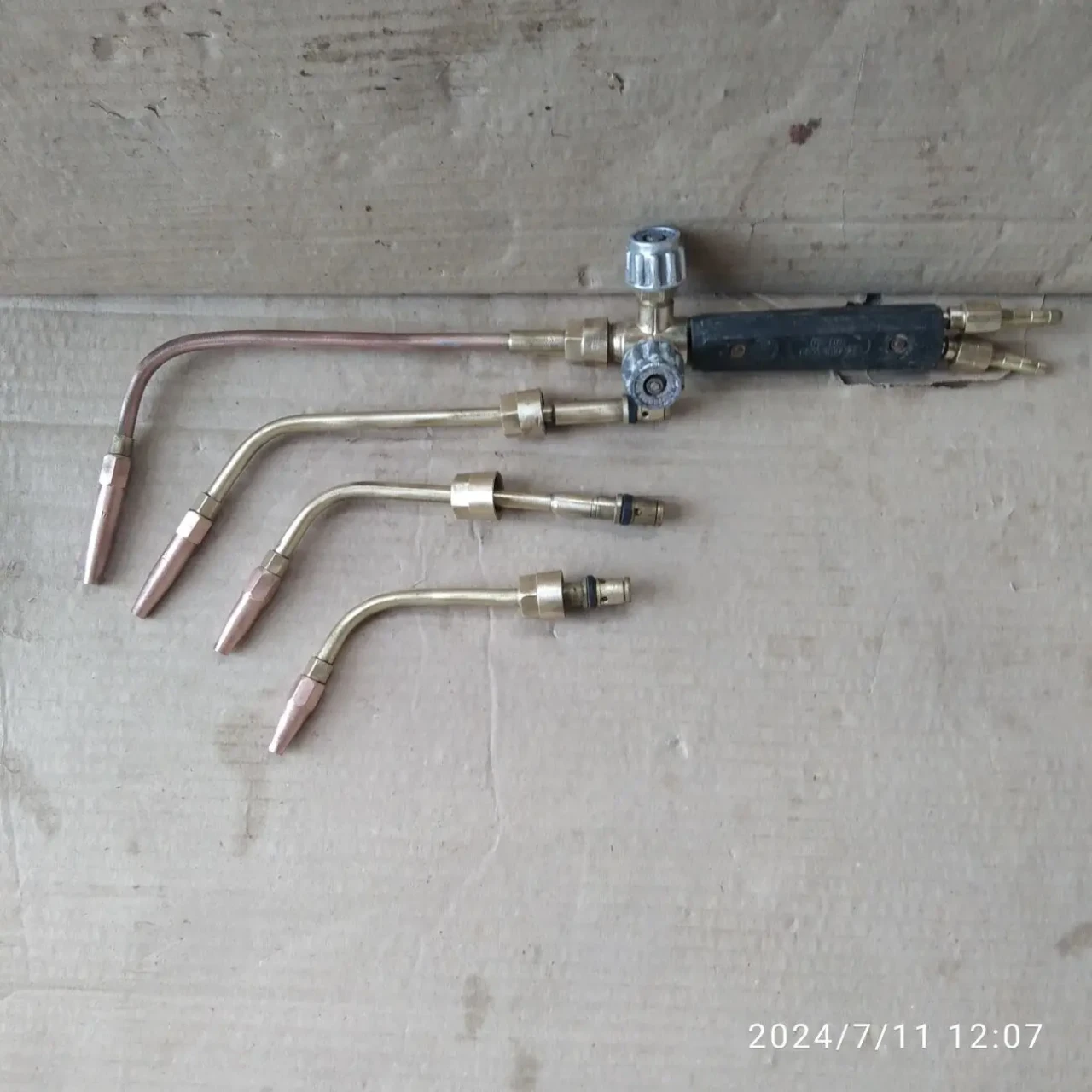 Горелка ацетиленово-кислородная для пайки, сварки металла.