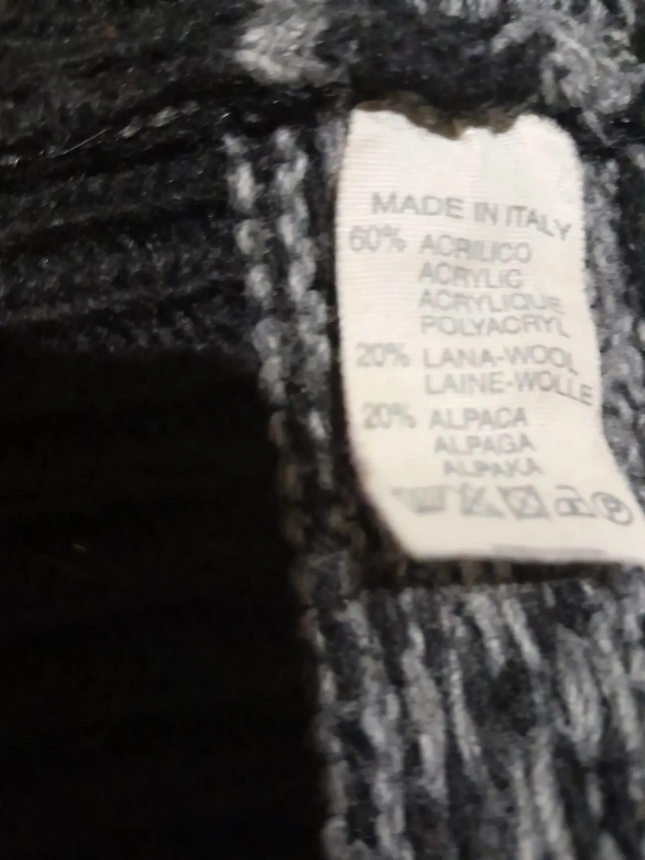 Красивая серая кофта с узорами. Р.46 6