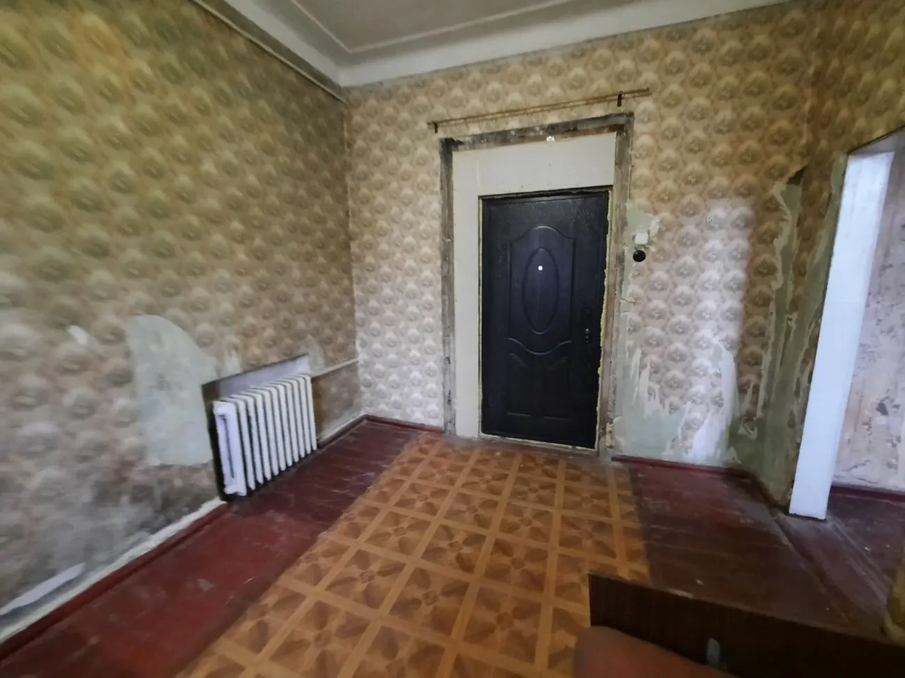 Продам студію з 2х кімнат. Провулок Білостоцький 4 6