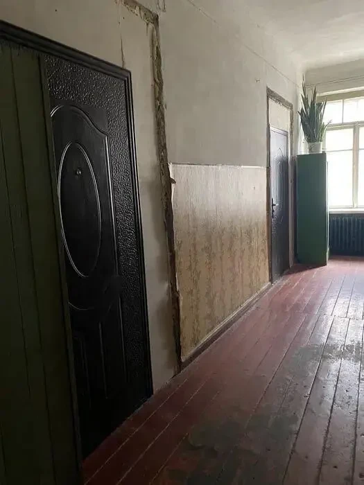 Продам студію з 2х кімнат. Провулок Білостоцький 4 8