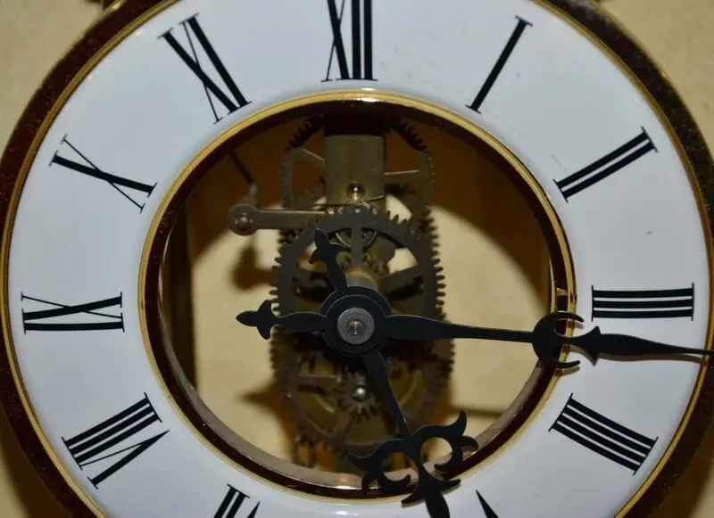 Настенные часы 4